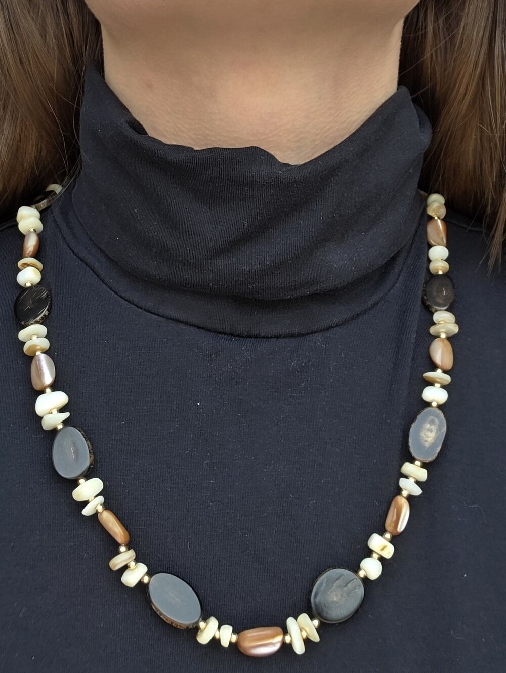 FUN VINTAGE WOMENS PETRIFIED WOOD DISCS STATEMENT NECKLACE